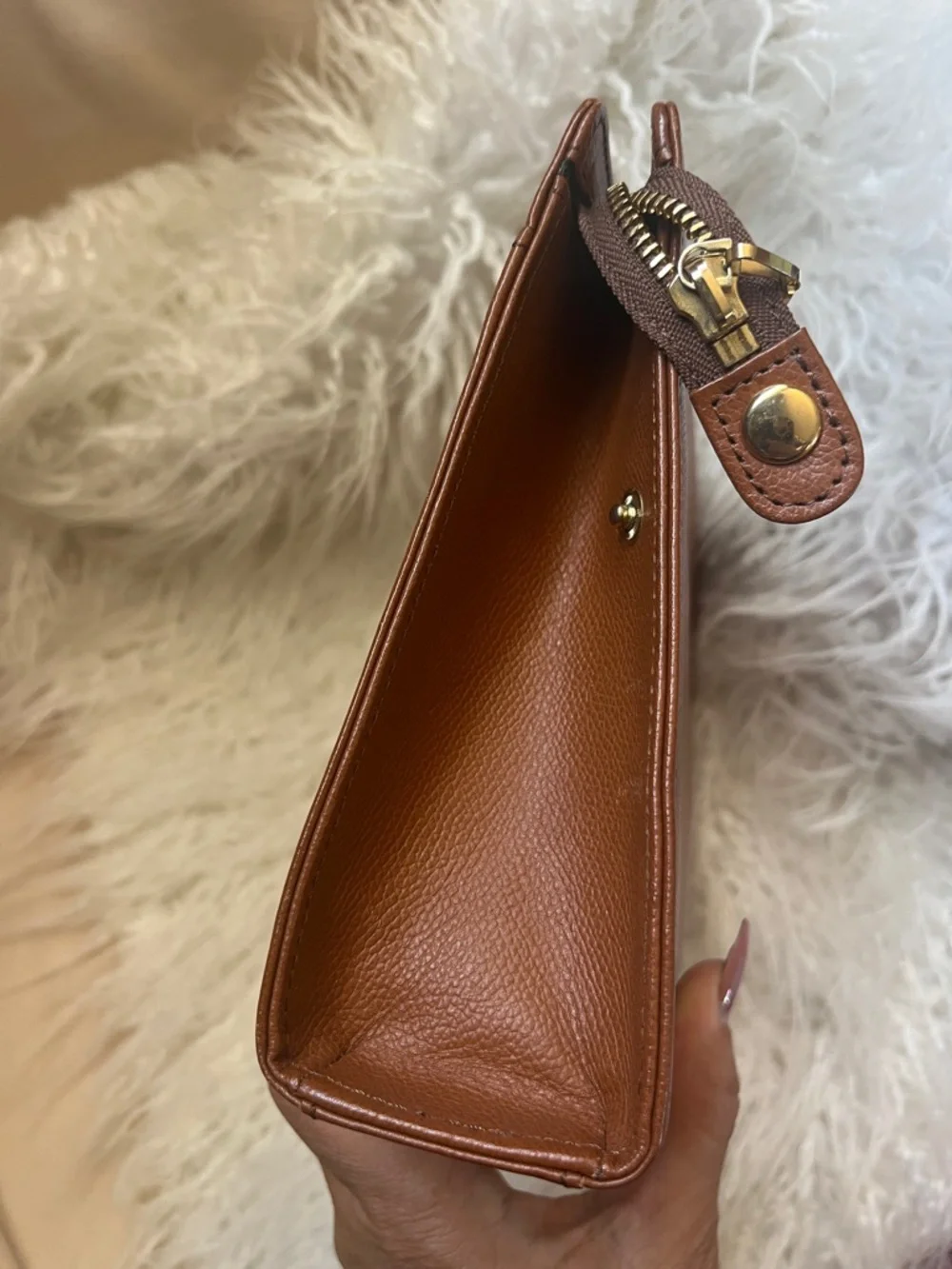 Yves Saint Laurent Tan Leather Zip Clutch with Gold Hardware - Picture 8 of 13